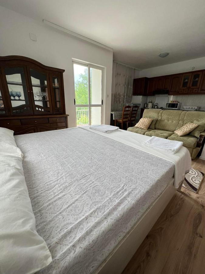 Apartments Hillside 乌尔齐尼 外观 照片