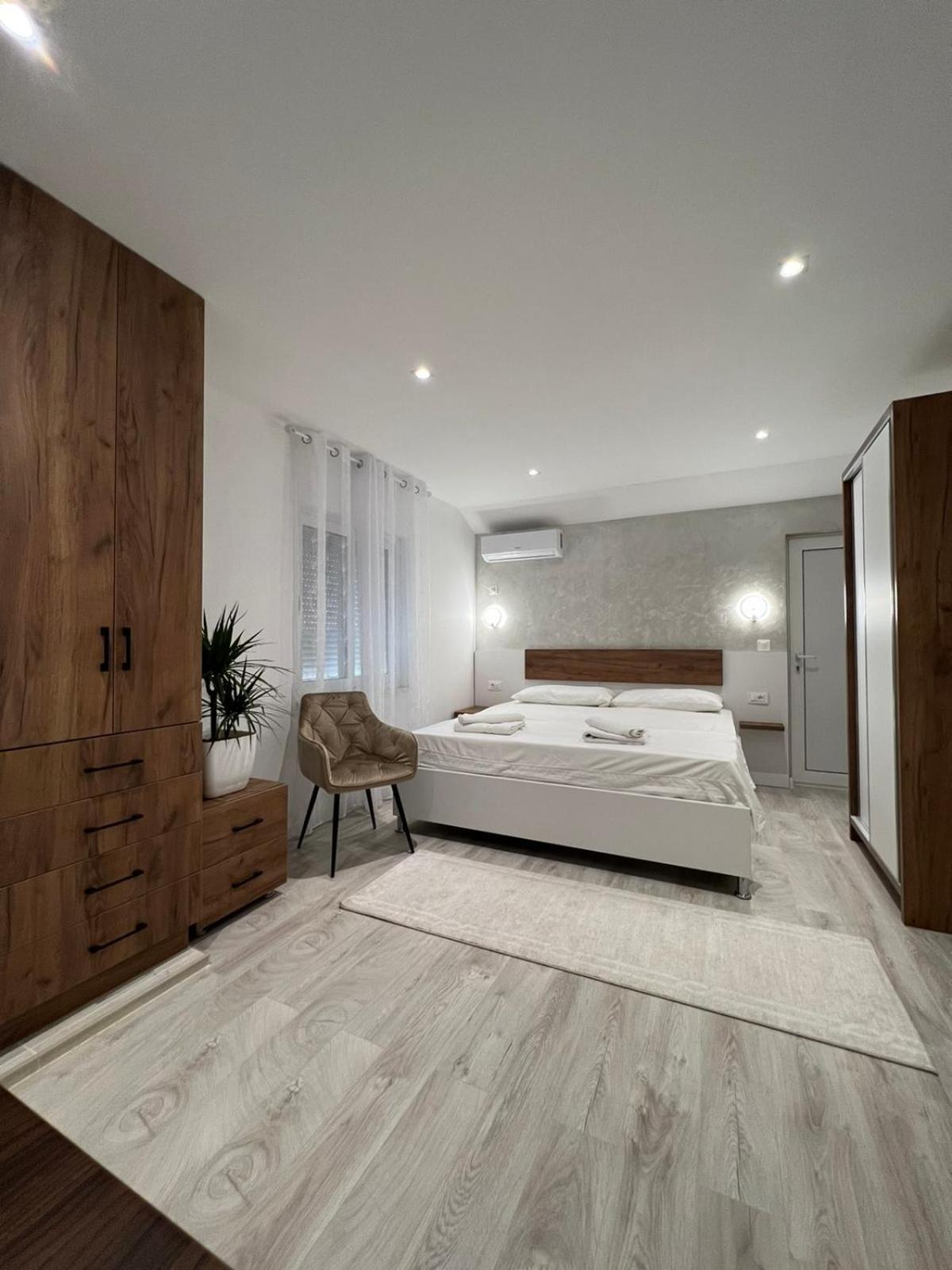 Apartments Hillside 乌尔齐尼 外观 照片