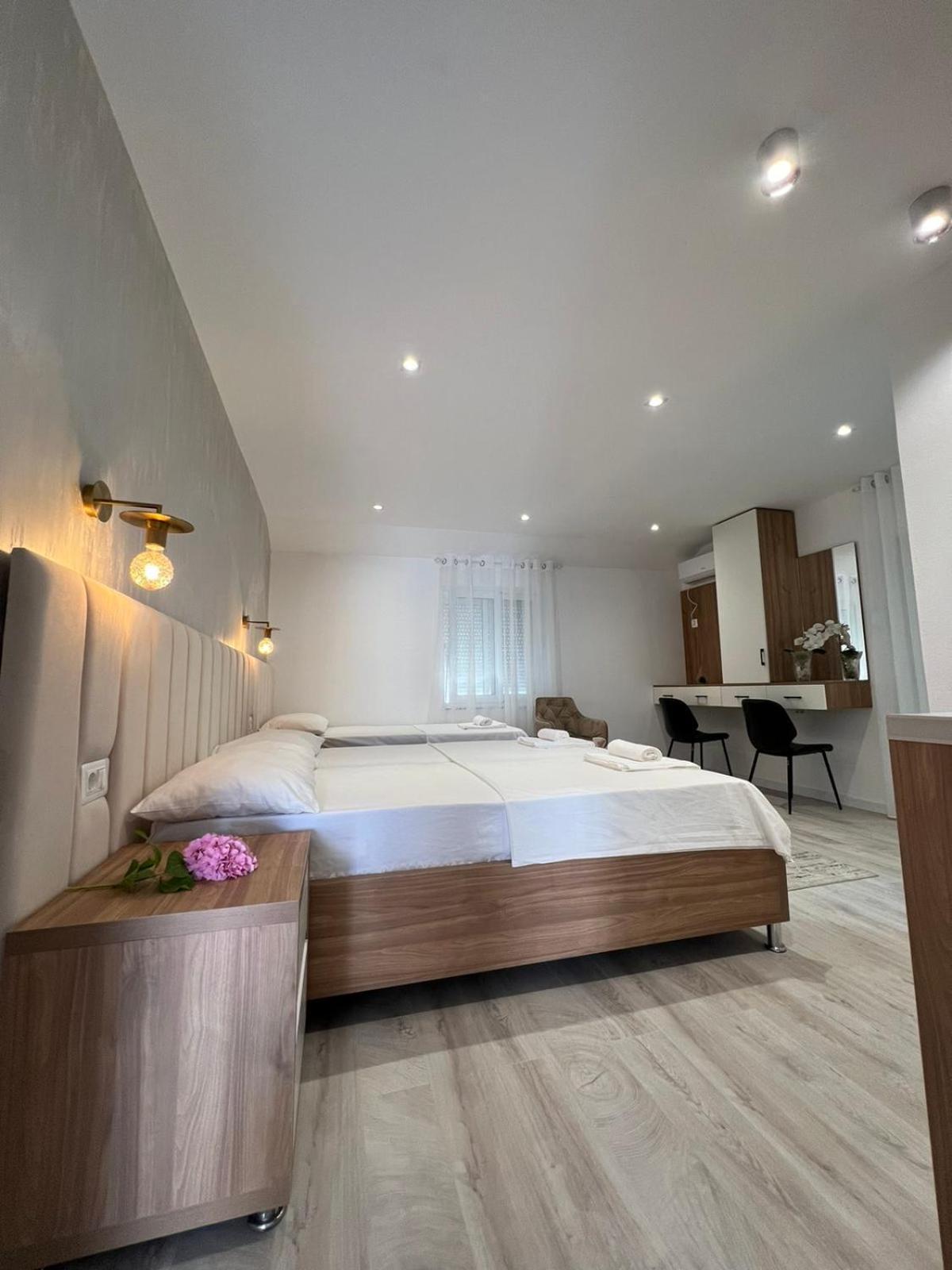 Apartments Hillside 乌尔齐尼 外观 照片