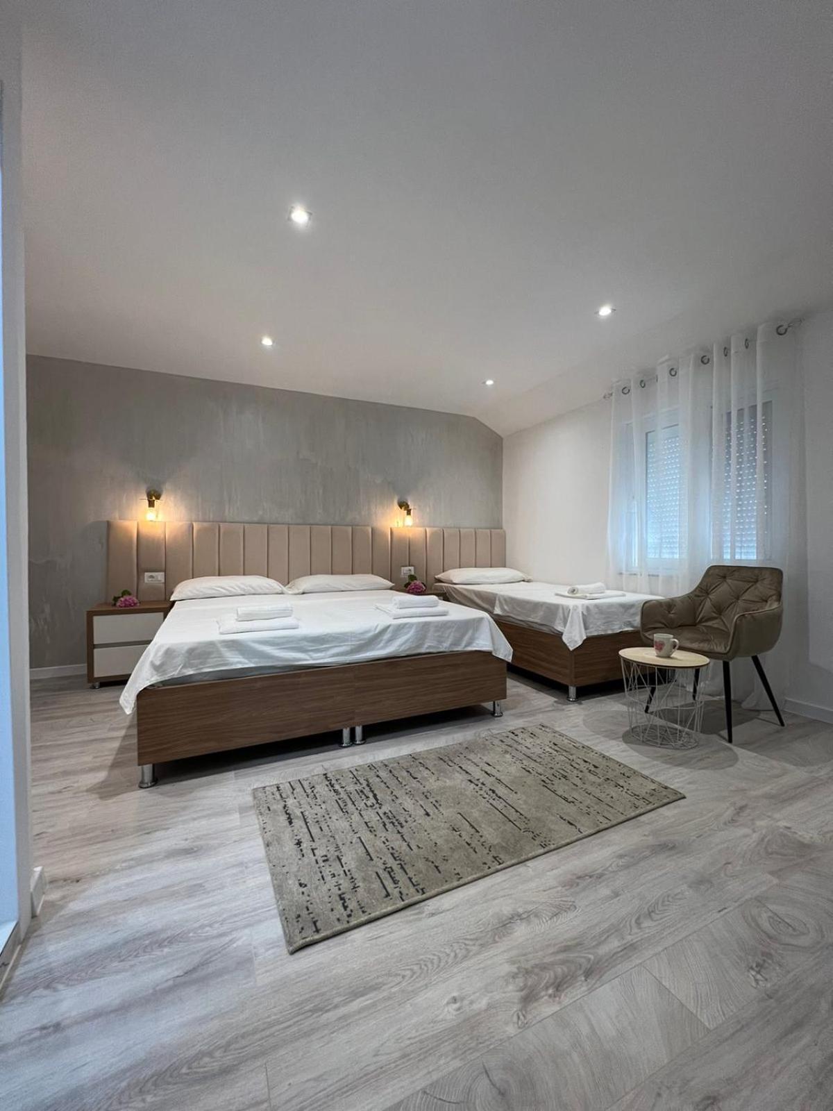 Apartments Hillside 乌尔齐尼 外观 照片