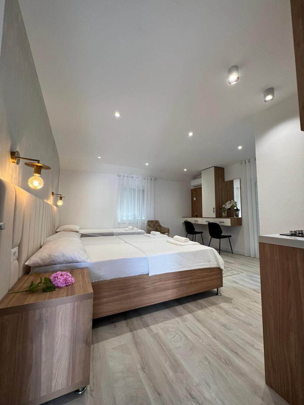 Apartments Hillside 乌尔齐尼 外观 照片